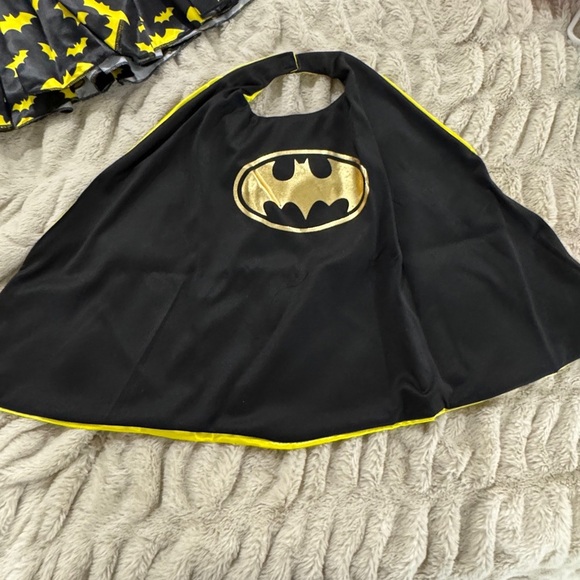 Batgirl 5-Piece Dress-Up Costume Set size 5-7 yrs - Picture 4 of 10